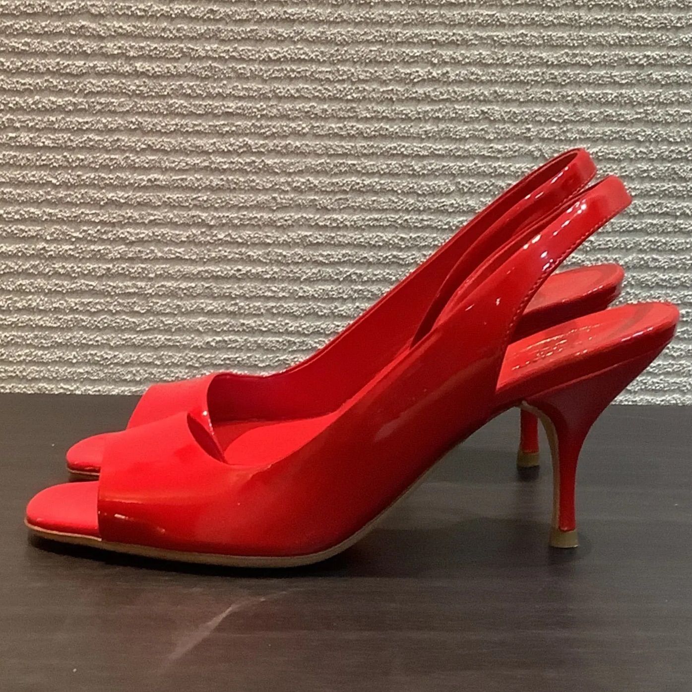 プラダ PRADA サンダル 靴 赤 エナメル サイズ35