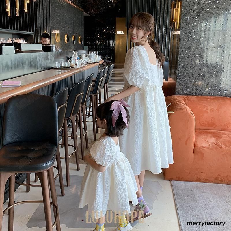 親子リンクコーデ　MONBEBE ホワイト ロングスリーブ ワンピース 親子リンクコーデ NOMIBE ホワイト ロングスリーブ ワンピース