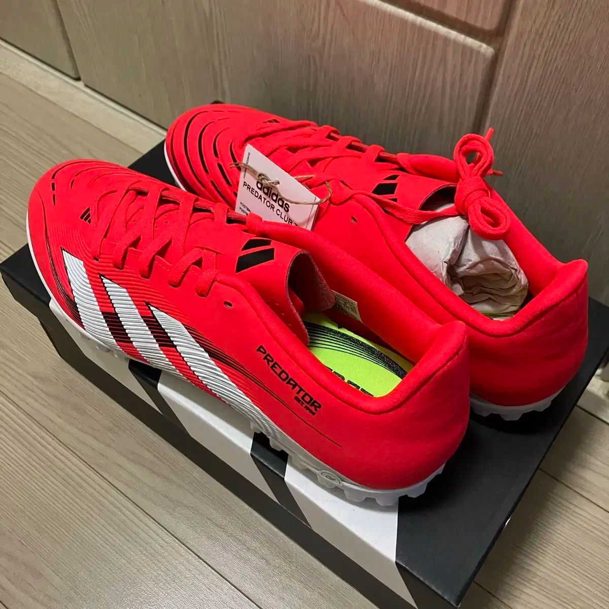 サッカーシューズ 270