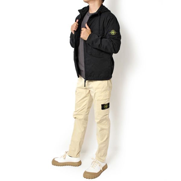 25SSモデル ストーンアイランド STONE ISLAND バッジワッペン付き