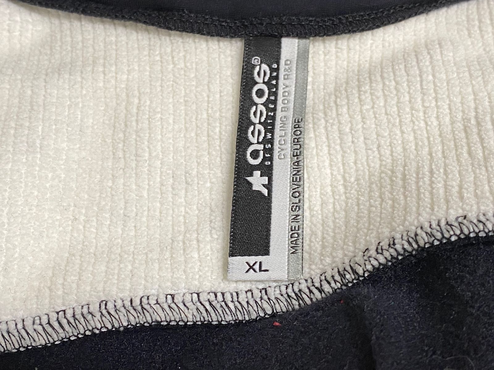 アソス assos