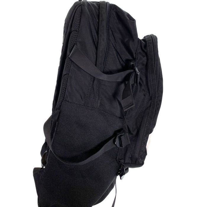 Sロゴ エクスペディション