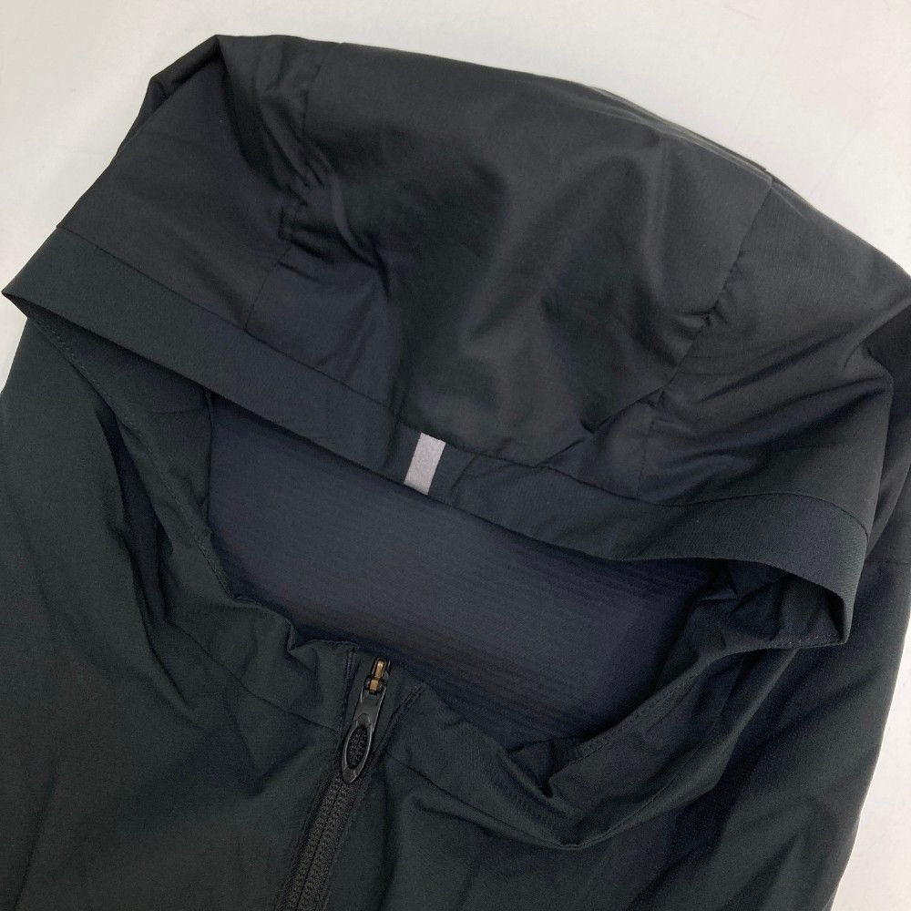 サイズ：XL OAKLEY オークリー FOA406887 ジップジャケット  ブラック系 [240101460573] ゴルフウェア メンズ ストスト サイズ：XL OAKLEY オークリー FOA406887 ジップジャケット