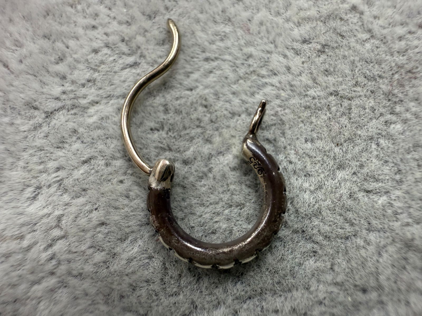 値下げ　クロムハーツ　タイニースクロールフープシルバーピアス クロムハーツタイニースクロールフープピアス|クロムハーツ通販