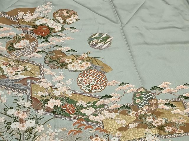 【華やか】⭐️金彩振袖⭐️縮緬⭐️雪輪重ね文様⭐️ 華やか】⭐️金彩振袖⭐️縮緬⭐️雪輪重ね文様⭐️
