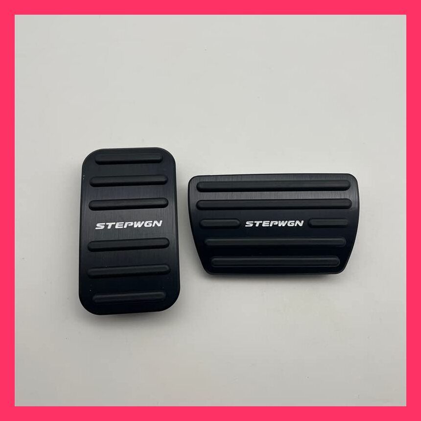 【スタッフおすすめ！】MEKOMEKO ホンダ 新型 ステップワゴン RP系 ペダルカバー ブレーキアクセルカバー 安全運転 取付説明書付き ぴたっり装着 内装パーツ アルミ合金アルミ合金とゴム製 2PC