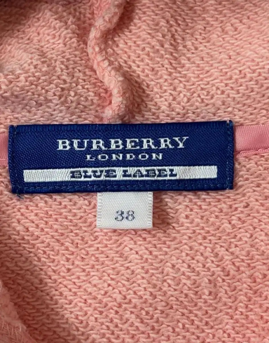 希少　美品　バーバリー　ブルーレーベル　ピンク　チェック　フード　パーカー　38 美品 バーバリー ブルーレーベル ピンク チェック フード