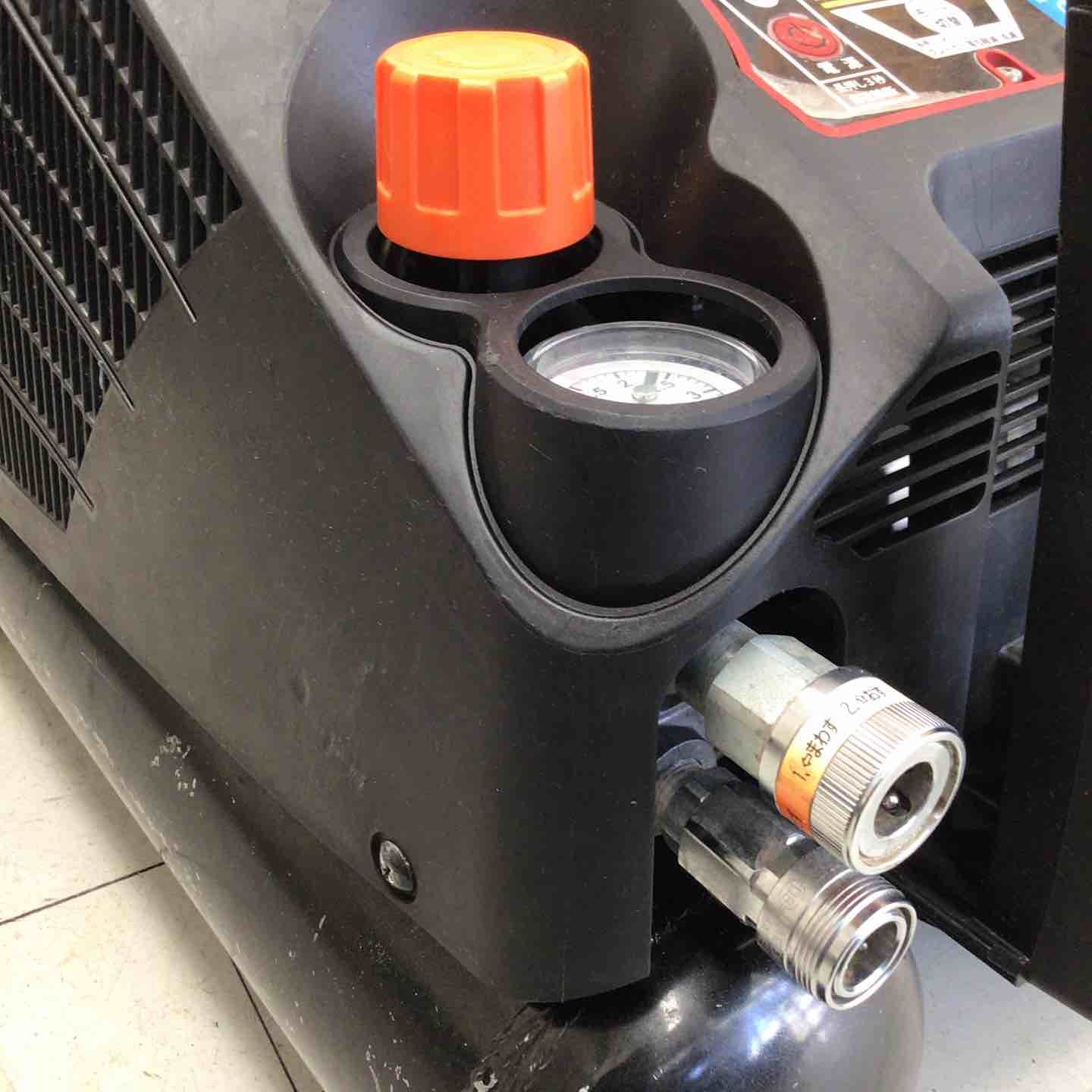 MAX エアコンプレッサー