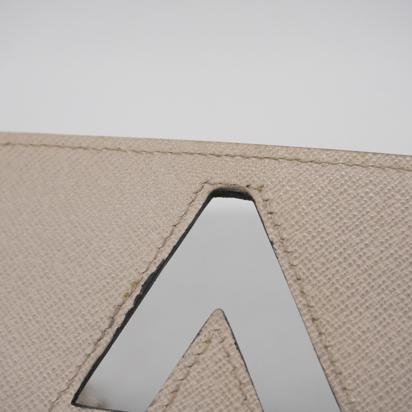 ヴィトン ショルダーウォレット