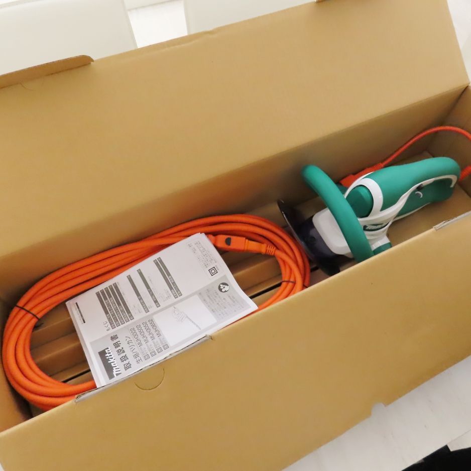 Makita マキタ 360mm 生垣バリカン MUH3652 電源コード式 Makita マキタ 360mm 生垣バリカン MUH3652 電源コード式