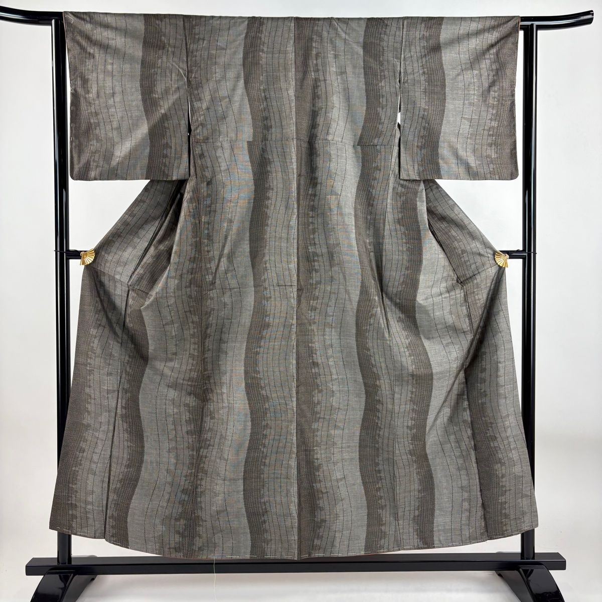 紬 身丈154.5cm 裄丈62.5cm S 袷 よろけ縞 焦茶色 正絹 名品