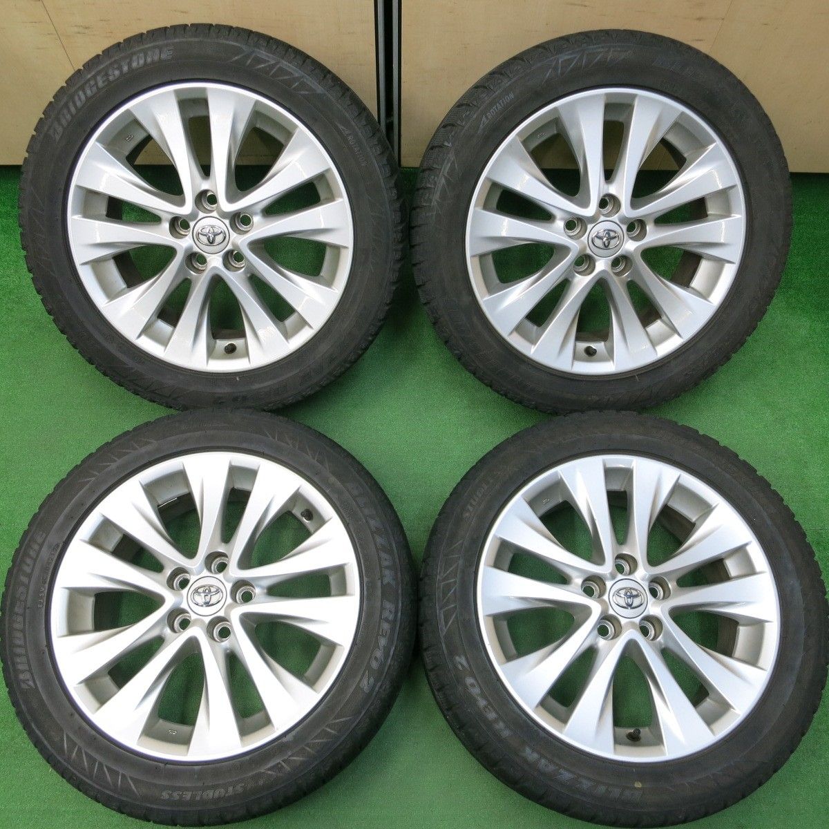 送料無料*4本価格☆トヨタ 20系 アルファード 純正 235/50R18 