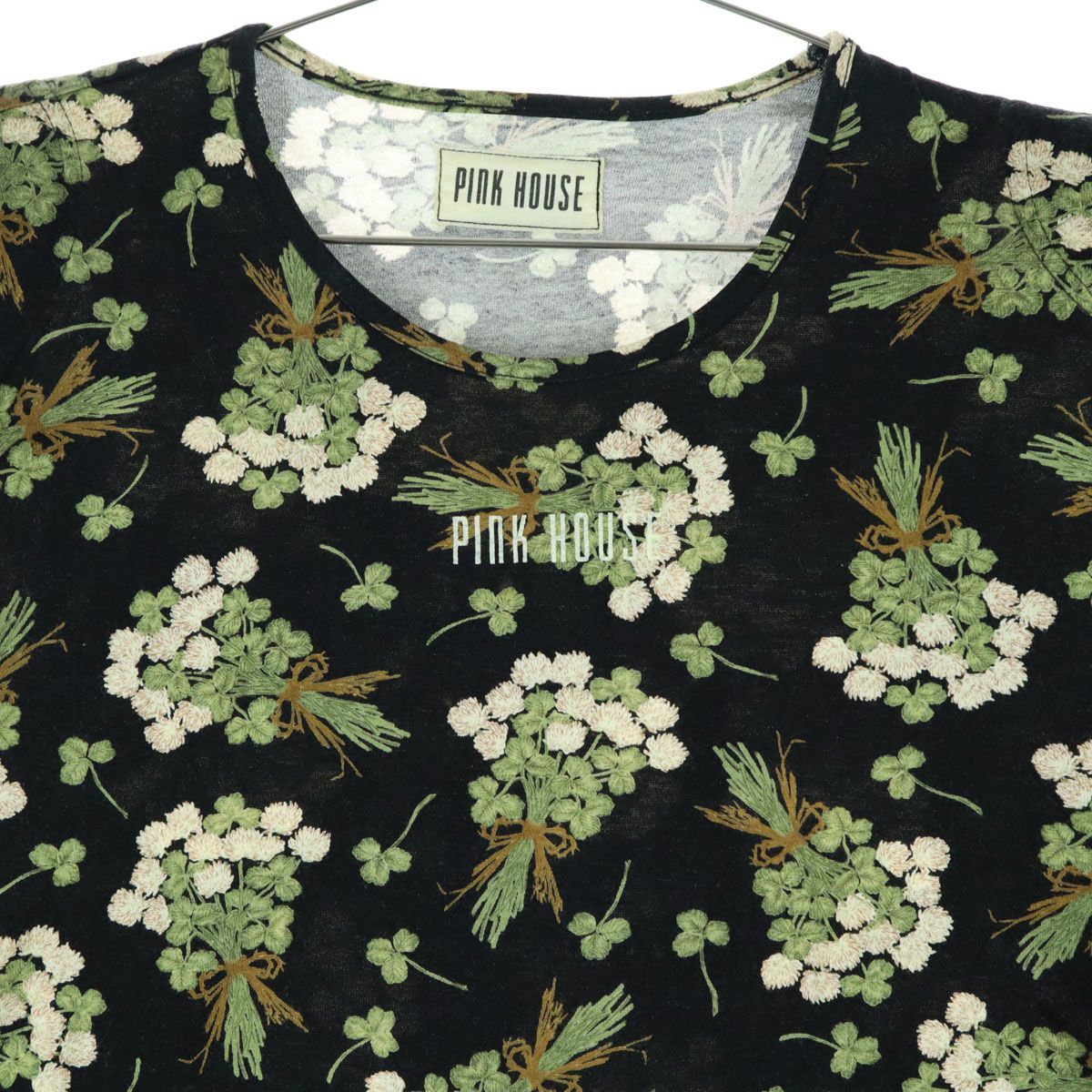 PINK HOUSE 花柄プリント Tシャツ 黒　レディース　L PINK HOUSE（ピンクハウス）の「すずらんブーケ刺繍カットソー