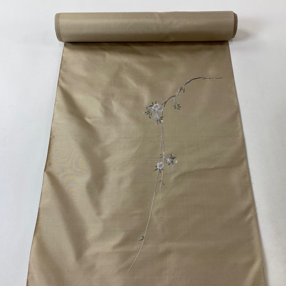 反物 逸品 付下げ 紬地 枝垂れ桜 刺繍 灰茶 正絹 【中古