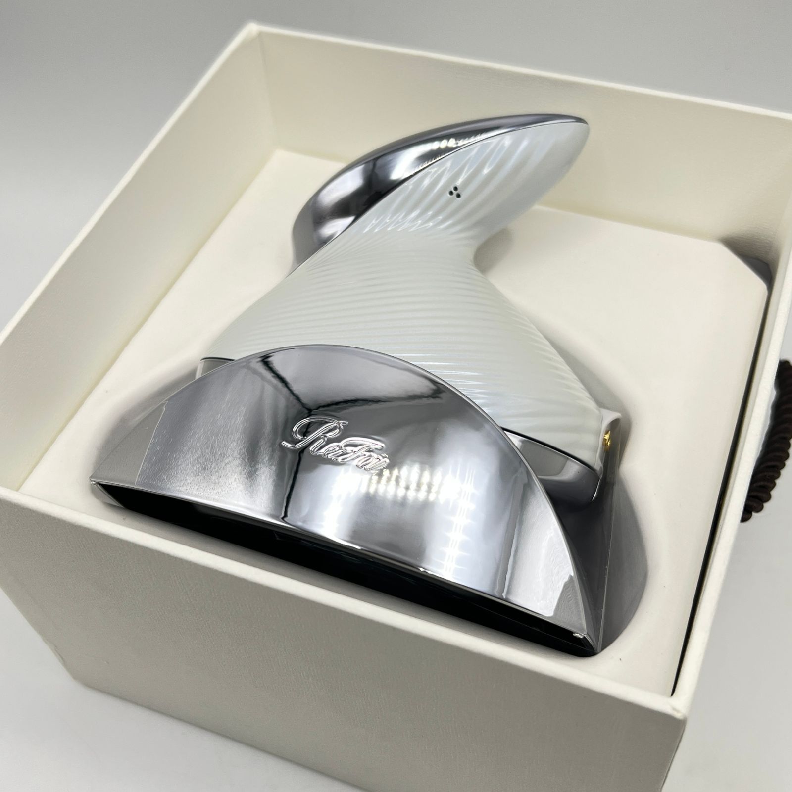 MTG ReFa BEAUTECH HEAD SPA RE-AP-02A ホワイト リファ ビューテックヘッドスパ 本体