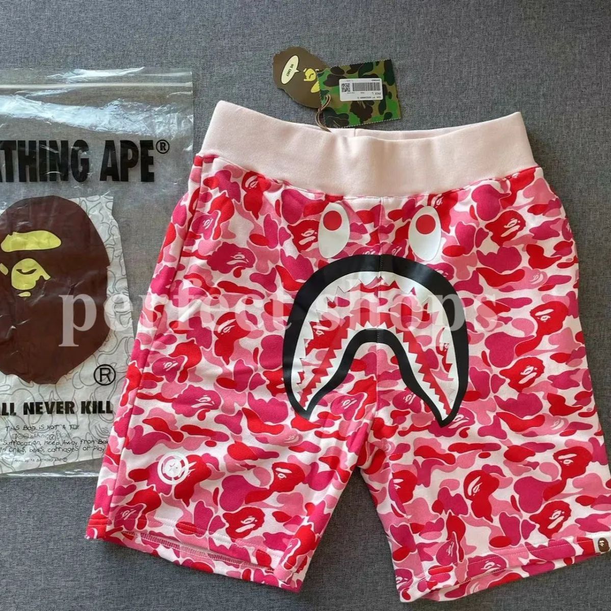 ⭐大人氣⭐A BATHING APE アベイシングエイプ Shark ピンク シャークカモフラージュ ハーフパンツ 男女兼用 ンカモフラージュ