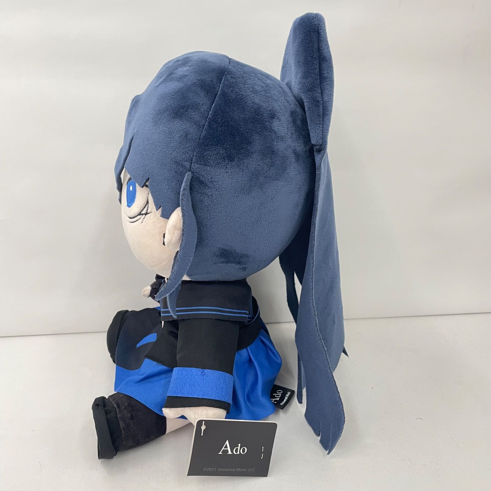 Ado ぬいぐるみ 過学習 Adoとauスマートパスプレミアムによるコラボレーション