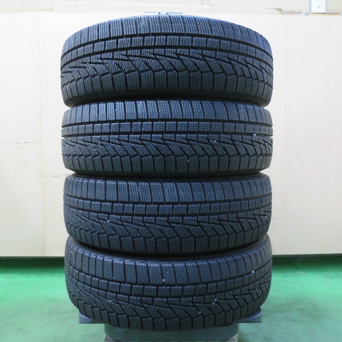 バリ溝！21年！9.5分☆スタッドレス 175/65R15 ハンコック ウインター 