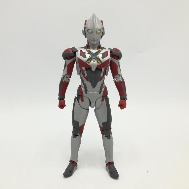 S.H.Figuarts ウルトラマンエックス&ゴモラアーマーセット 69