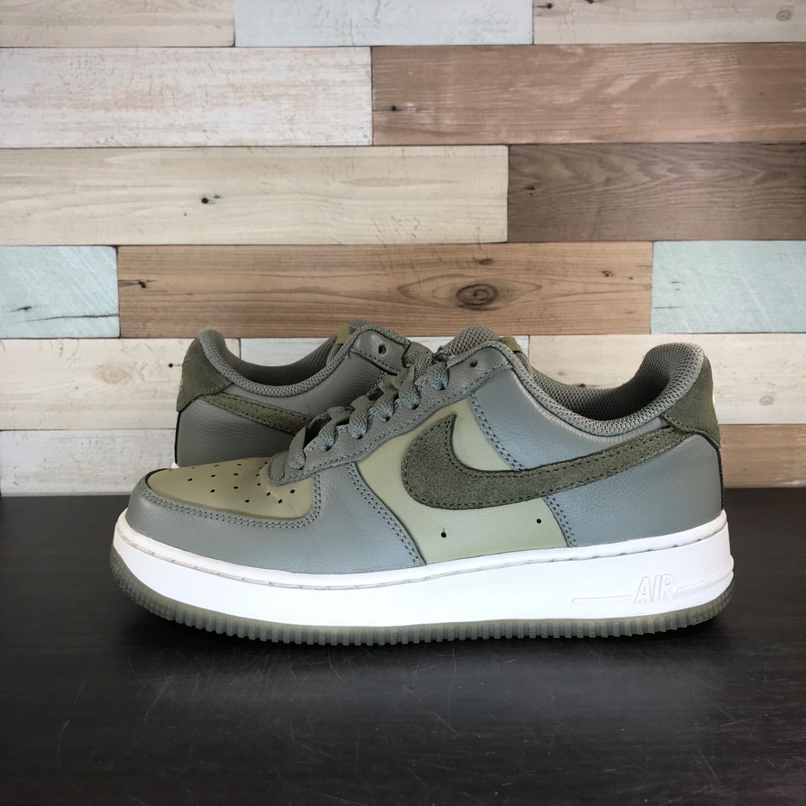 NIKE AIR FORCE 1