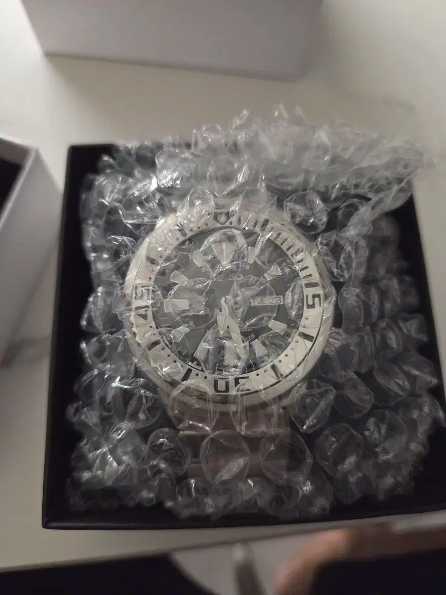 SEIKO セイコー モンスターマグロ SRPE85 ミシシに到着