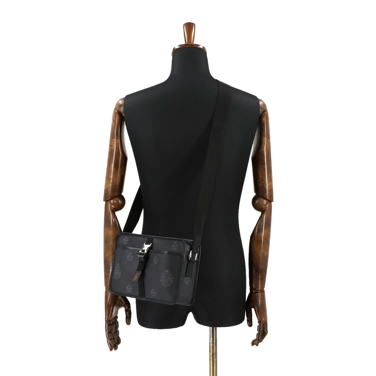 新品同様 ベルルッティ バッグ クルーザー ショルダー バッグ PVC レザー ブラック シルバー 金具 メンズ 90271033 【中古】ブランド 新品同様 ベルルッティ Berluti クルーザー ショルダー バッグ PVC