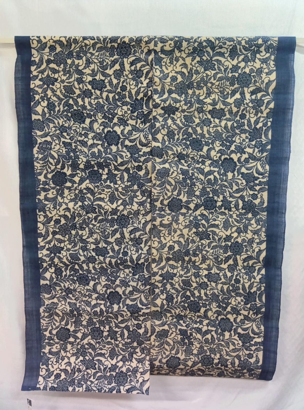 麻のれん　唐草