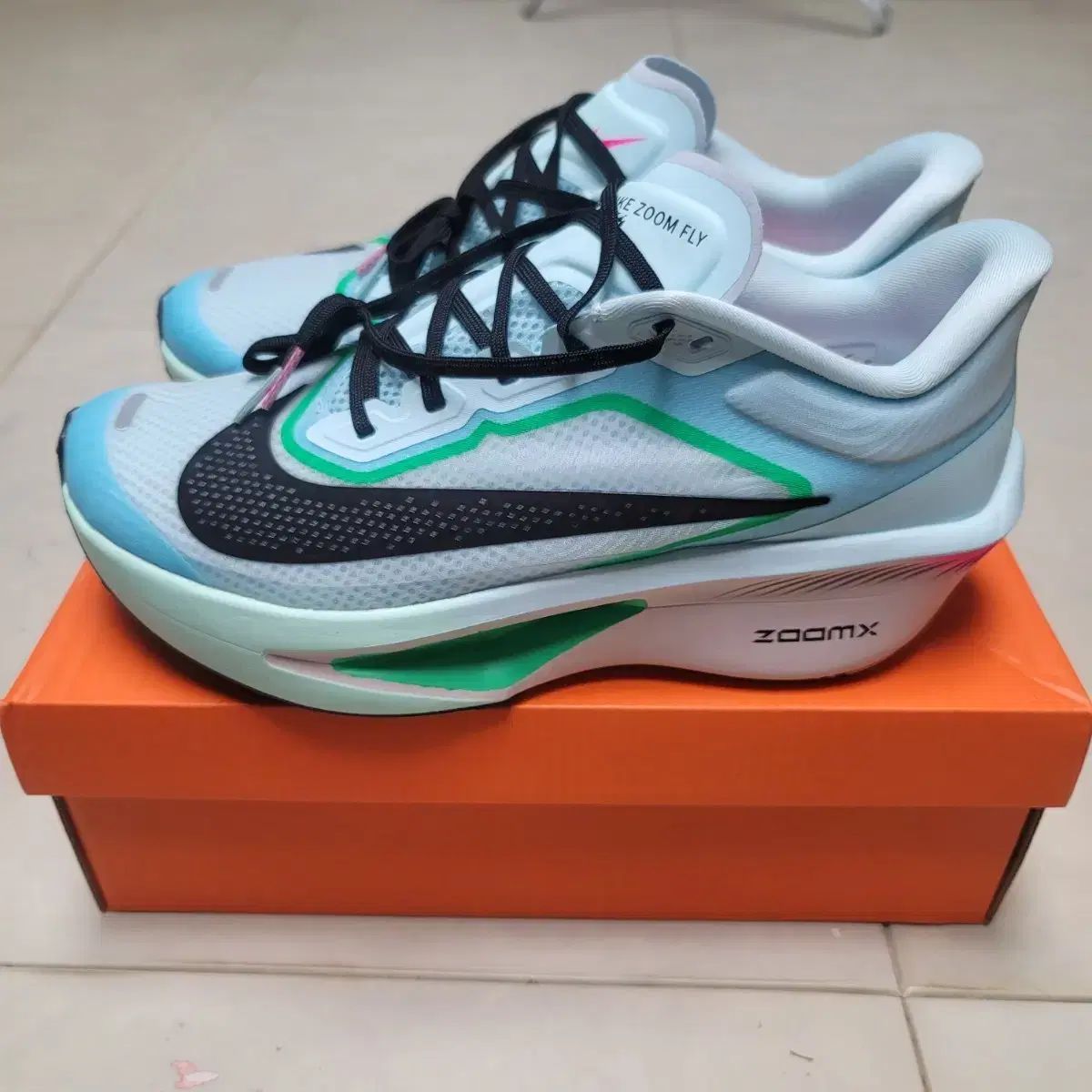 ナイキ ズーム フライ 6 グレイシア アイス 275mm