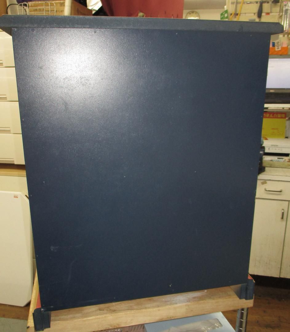 R351 可愛な キッズ家具、サイドテーブル、ナイトテーブル、幅50cm