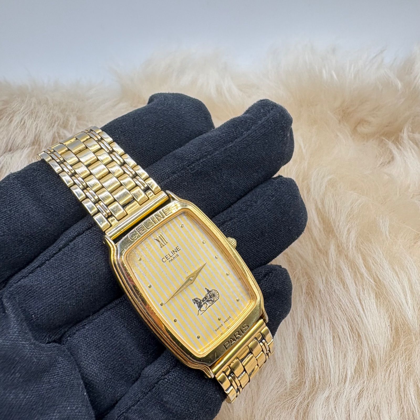 CELINE セリーヌ★Quartz Watch★クォーツ時計★ゴールド CELINE Triomphe Stainless Steel Analog Quartz Watch Gold