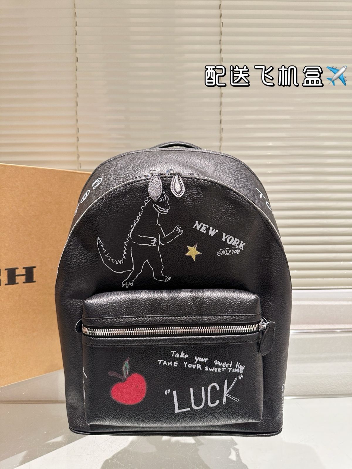 ロンシャン ホース型押しロゴ オールレザー フラップ リュック ブラック 黒 ロンシャン ホース型押しロゴ オールレザー フラップ リュック