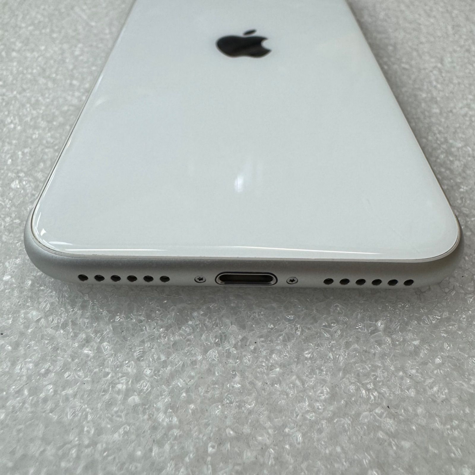 iphone SE 第2世代 ホワイト64GB キズあり iPhone SE 第2世代 64GB