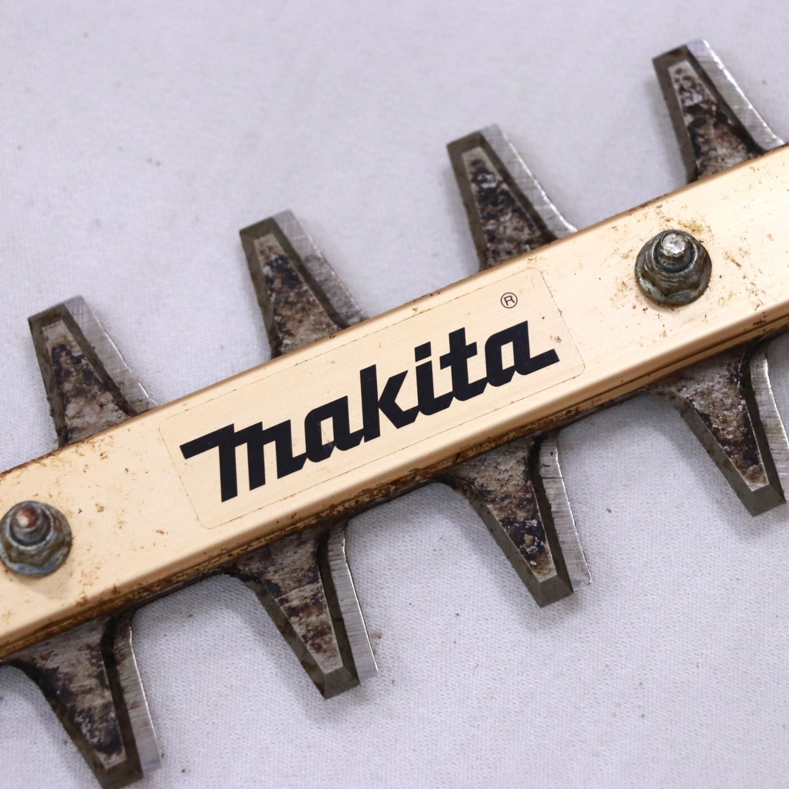 作動確認済】Makita マキタ 360㎜ 生垣バリカン MUH3652 電源 作動確認済】Makita マキタ 360㎜ 生垣バリカン MUH3652 電源