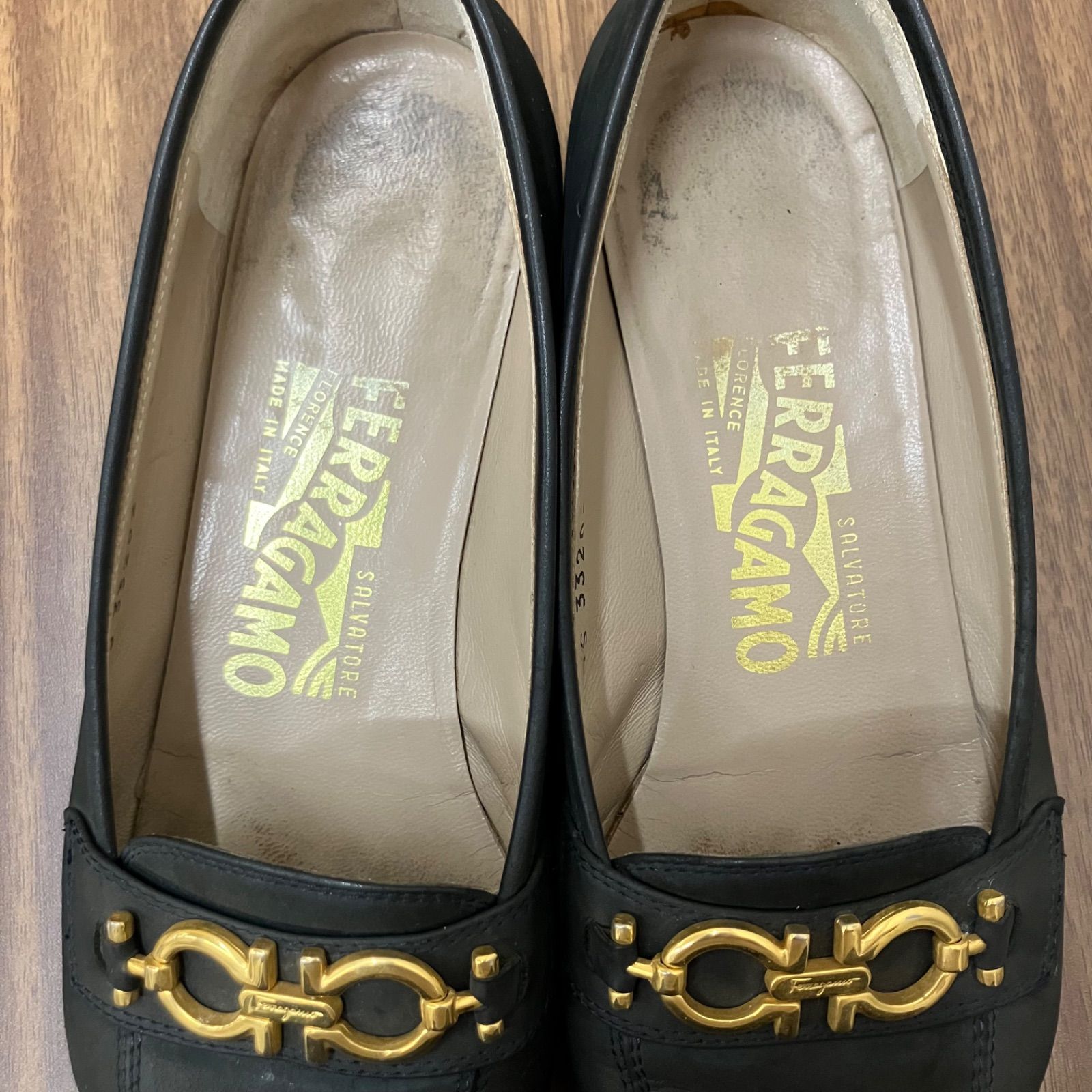 ◼︎Salvatore Ferragamo フェラガモ パンプス ガンチーニ 黒