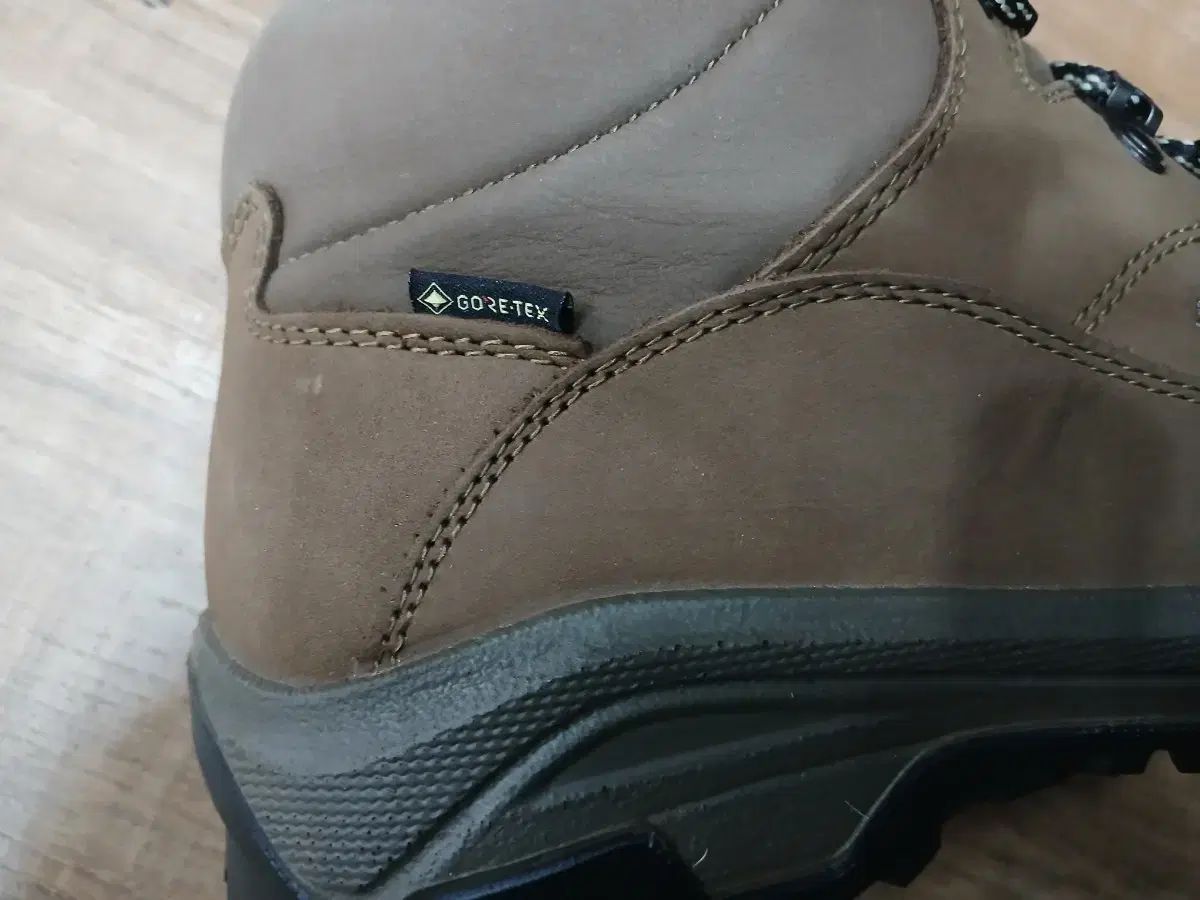 SCARPA スカルパ