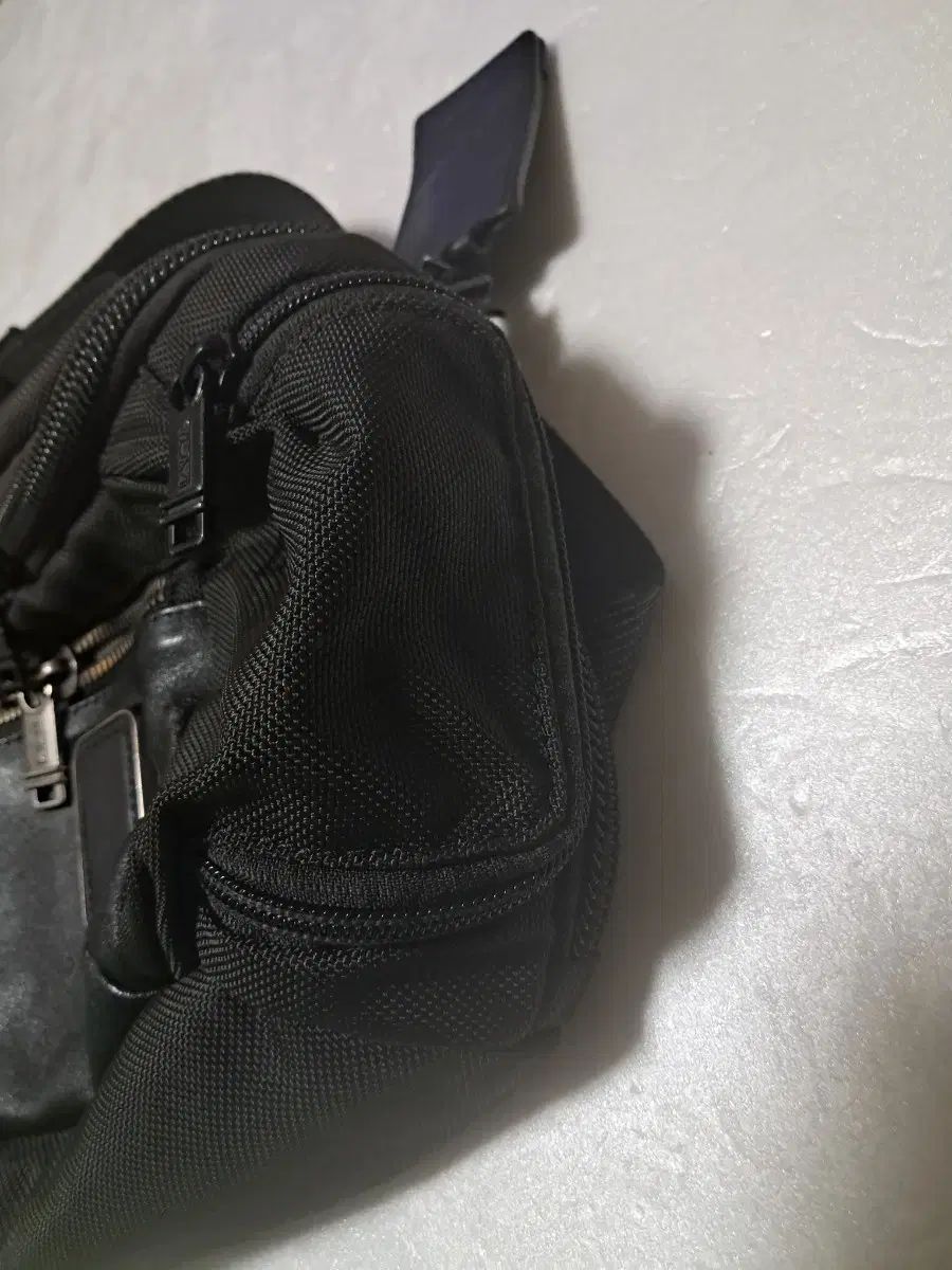 ブラック ヒップバッグ