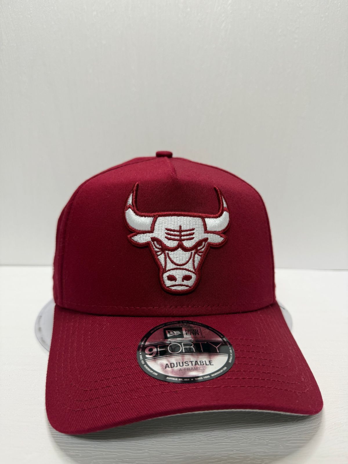 Newera シカゴブルズ 6×チャンピオンズ 9forty A-FRAME スナップバックキャップ レッドカラー