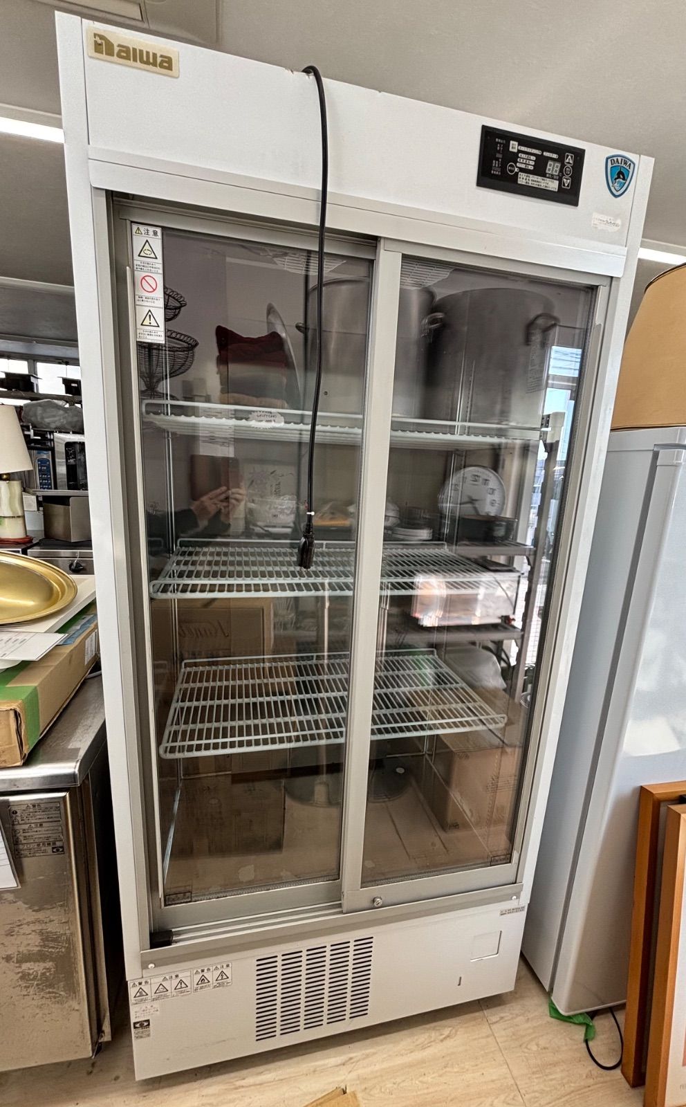薬用冷蔵ショーケース 大和冷機 DC-ME50A-EC 幅900×奥行600×高さ1865