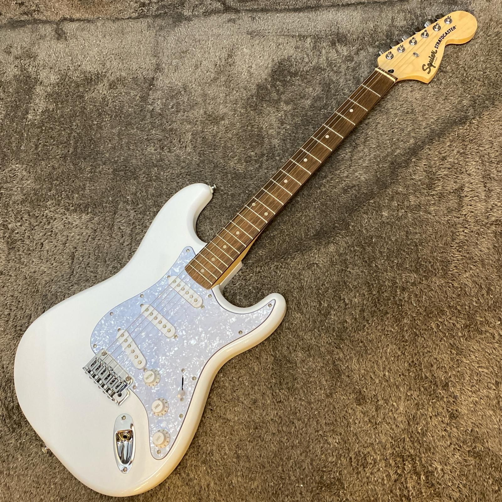 Fender Strat Squier フェンダーエレキギター 楽天市場】Squier by Fender / Sonic Stratocaster Laurel FB WH