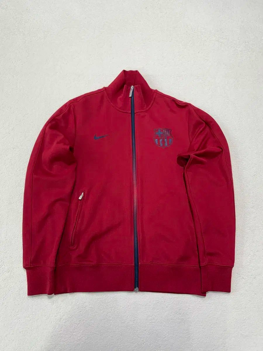 【雷市場（ポンジャン）商品韓国直送】 NIKE(ナイキ) FC バルセロナ サッカー ユニフォーム ジャージ ジップアップ L 100