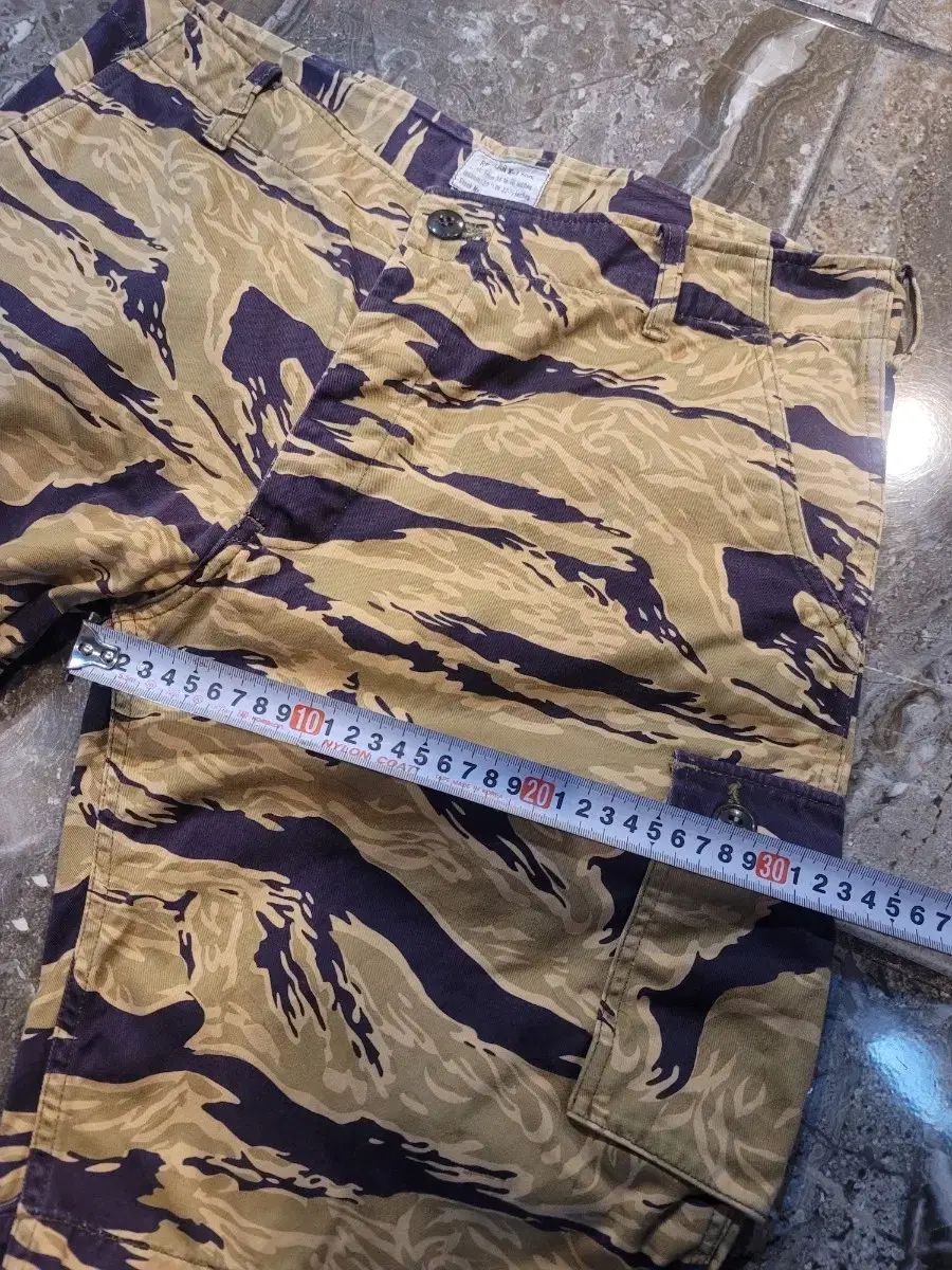 リアルマッコイズ ゴールド タイガーカモ サイズS マッコイズ ゴールド