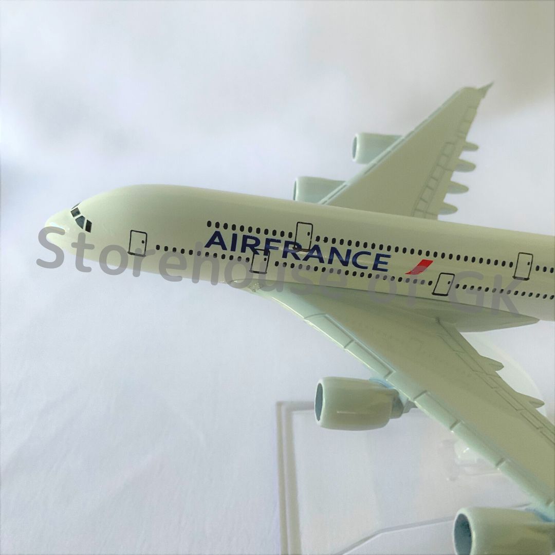 航空機エアーフランスのエアバスA380旅客機
