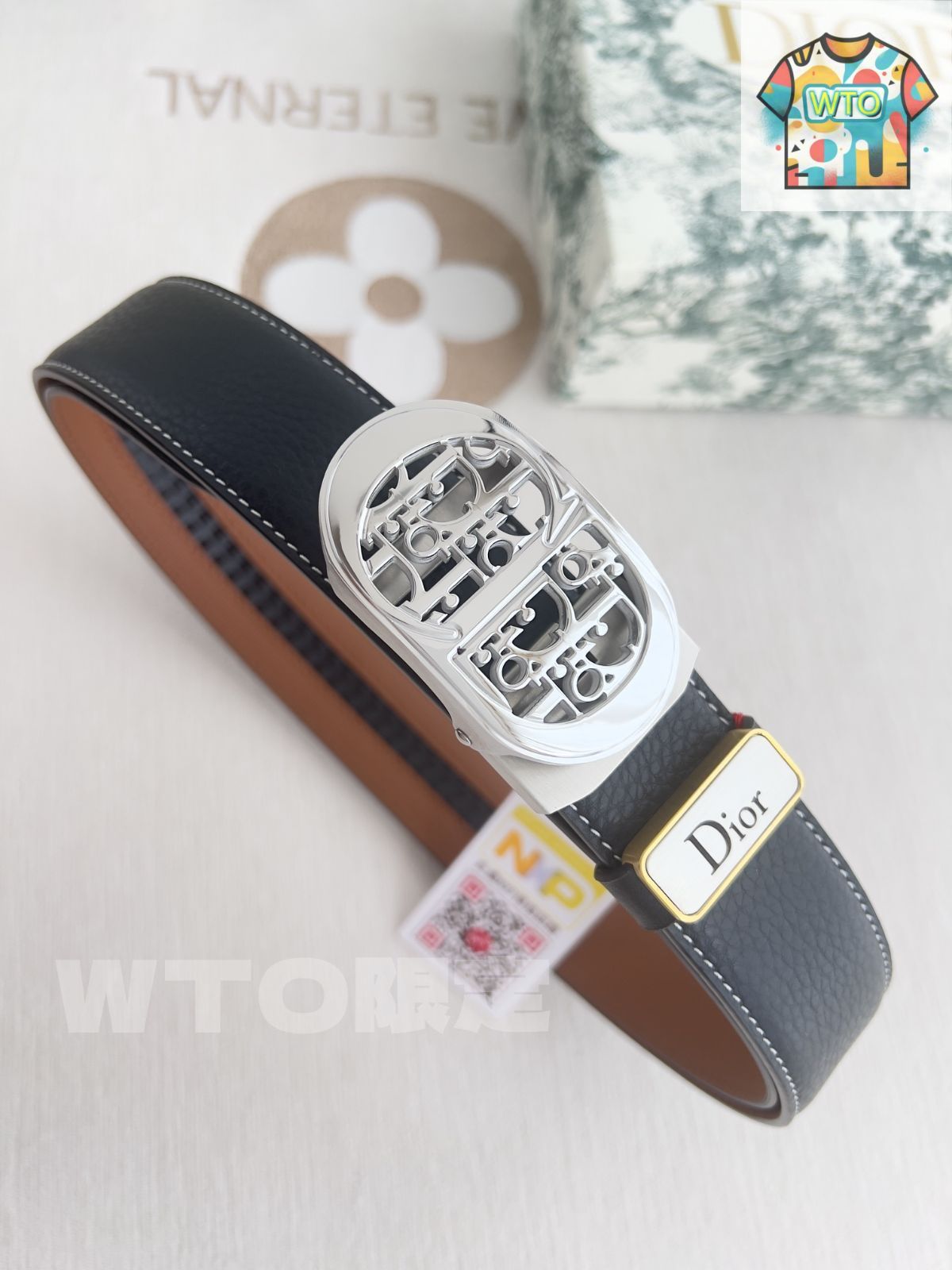 Dior レザー ベルト ホワイト CHRISTIAN DIOR Oblique Stainless Steel Grained Calfskin Aqua
