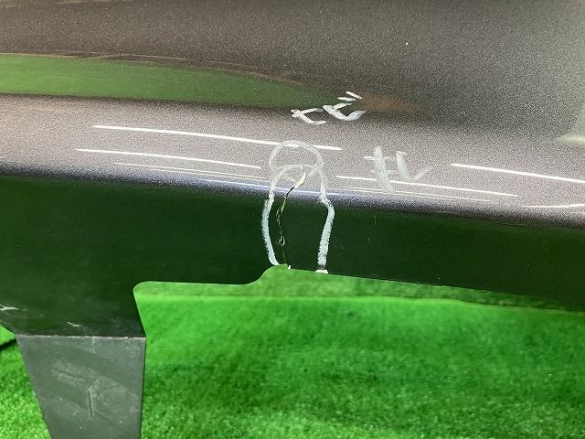 リアバンパー