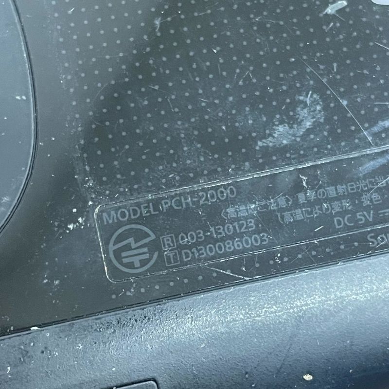 テクノロジー SONY ソニー PlayStation VITA PCH-2000 ゲーム機本体 ブラック 動作未 ジャンク品 12509K111