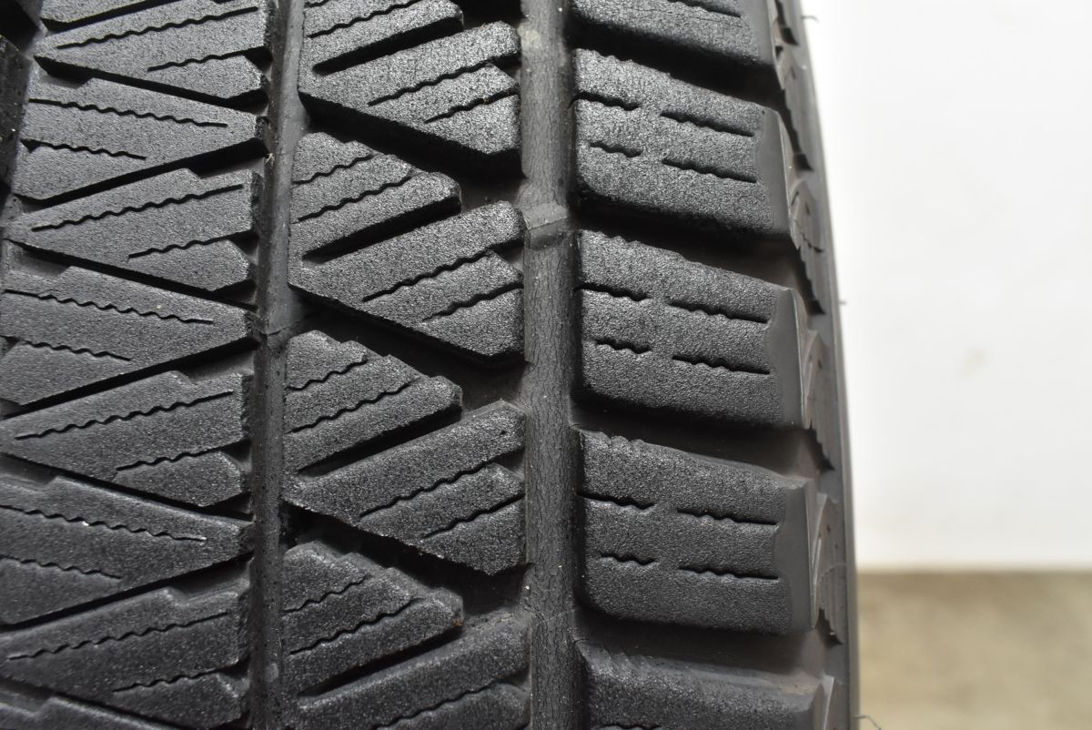 デリカ D5 スタッドレスタイヤ ブリザックDM-V3 225/55R18 デリカ d5用