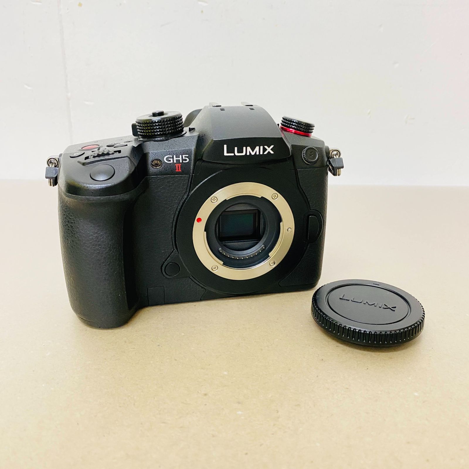 シャッター回数471回 Panasonic LUMIX DC-GH5 II DC-GH5M2 ボディ C3383 60サイズ発送