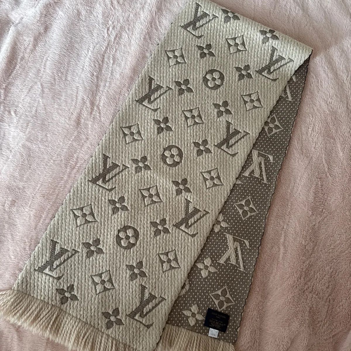 LOUIS VUITTON エシャルプ・ロゴマニア マフラー エクリュ