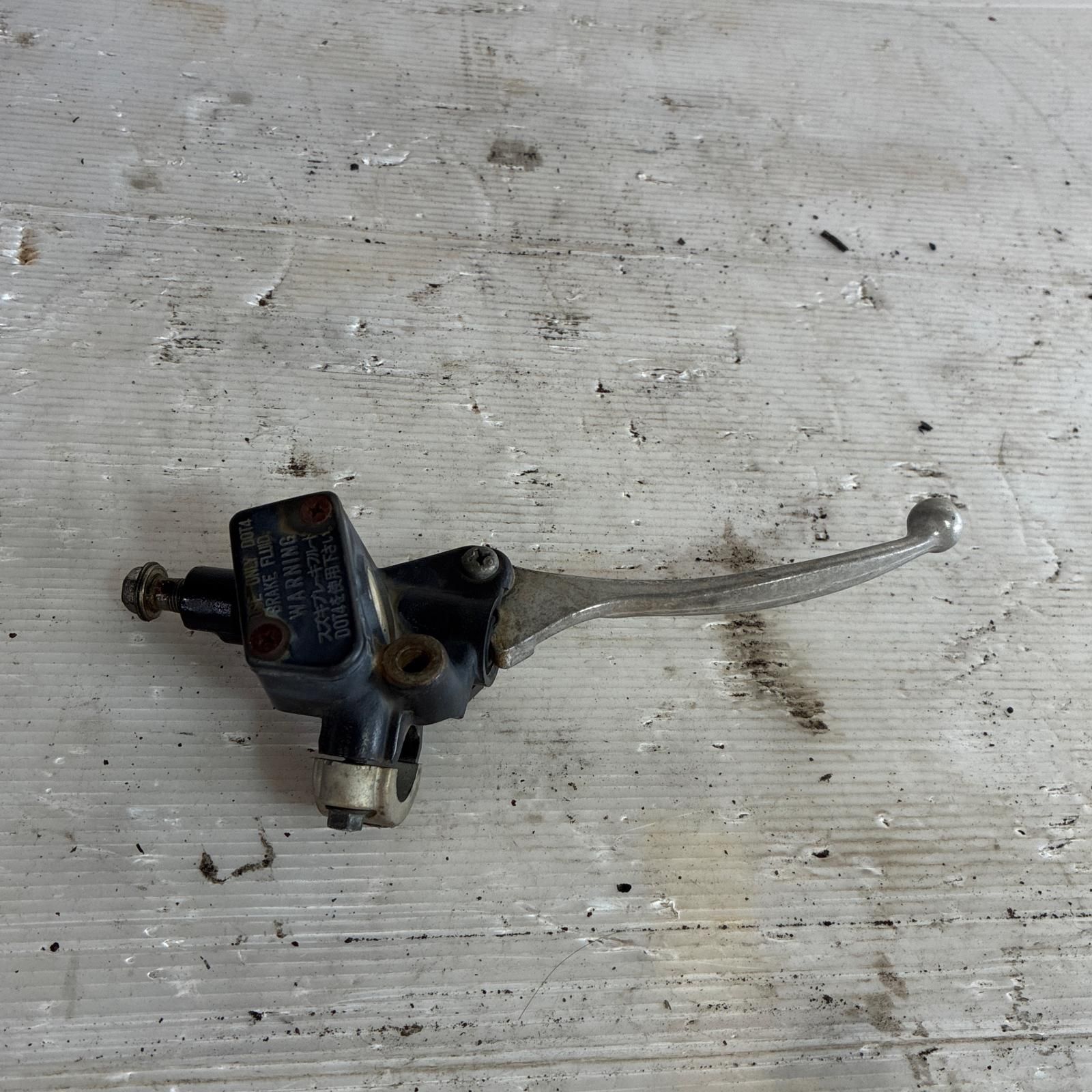 SUZUKI アドレスV100 CE11A ブレーキマスターシリンダー スズキ