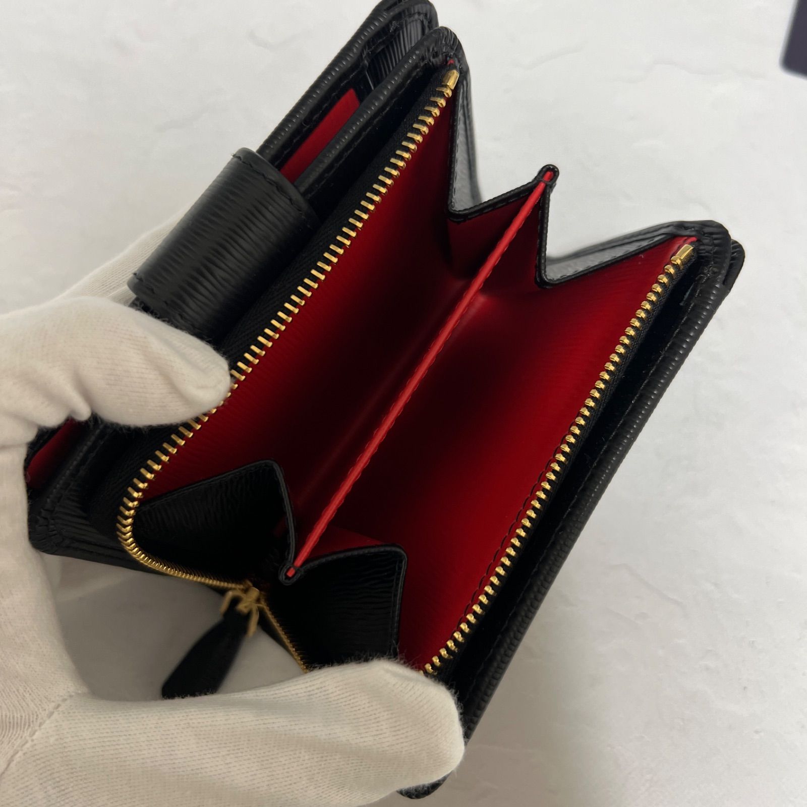 新品未使用!PRADA バイカラー二つ折り財布 黒赤